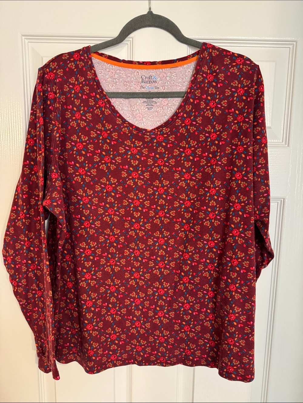 croft & barrow Burgundy Floral V-Neck Long Sleeve Top